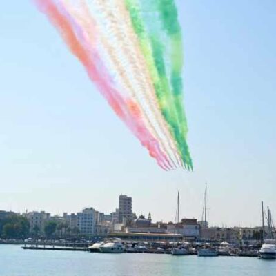 aeronautica frecce tricolori bari