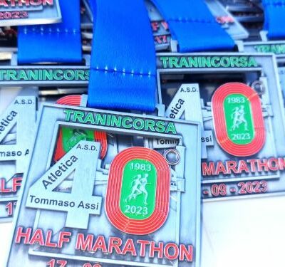 Particolare medaglie 40 anni ASD Atletica Tommaso Assi