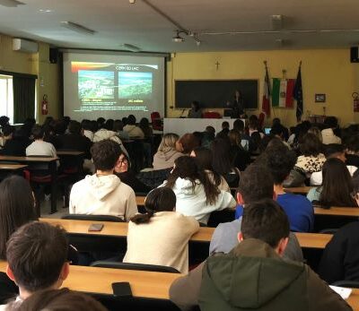 incontro al Liceo Scientifico Volta