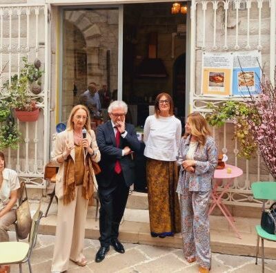 l’assessora Cecilia Di Lernia, l’avvocata Costanza Manzi e l’avv. Angela Patrizia Tavani, docente dell’Università degli Studi ‘Aldo Moro’ di Bari in via Pagano