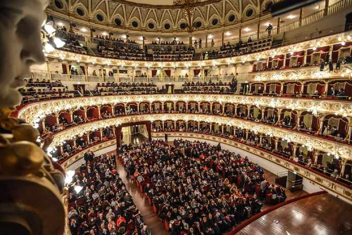 Bari: il Concerto di Capodanno si sposta al Petruzzelli, diretta su Canale 5 -